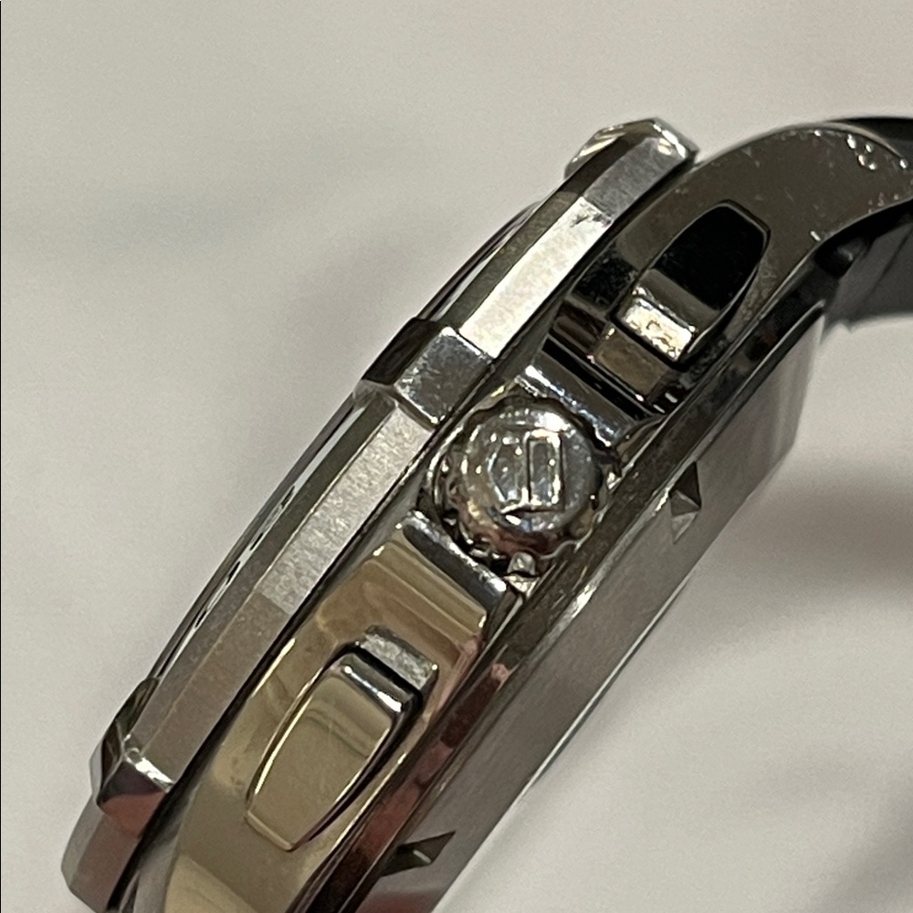 TAG Heuer Aquaracer Black and Silver Chronograph - Picture 9 of 14